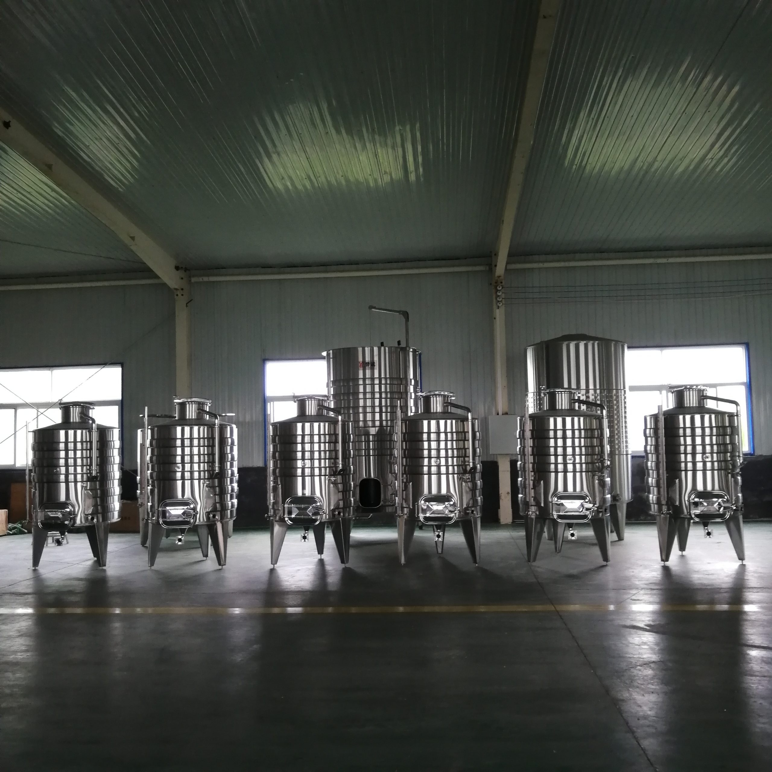 500L red wine fermentation tanks