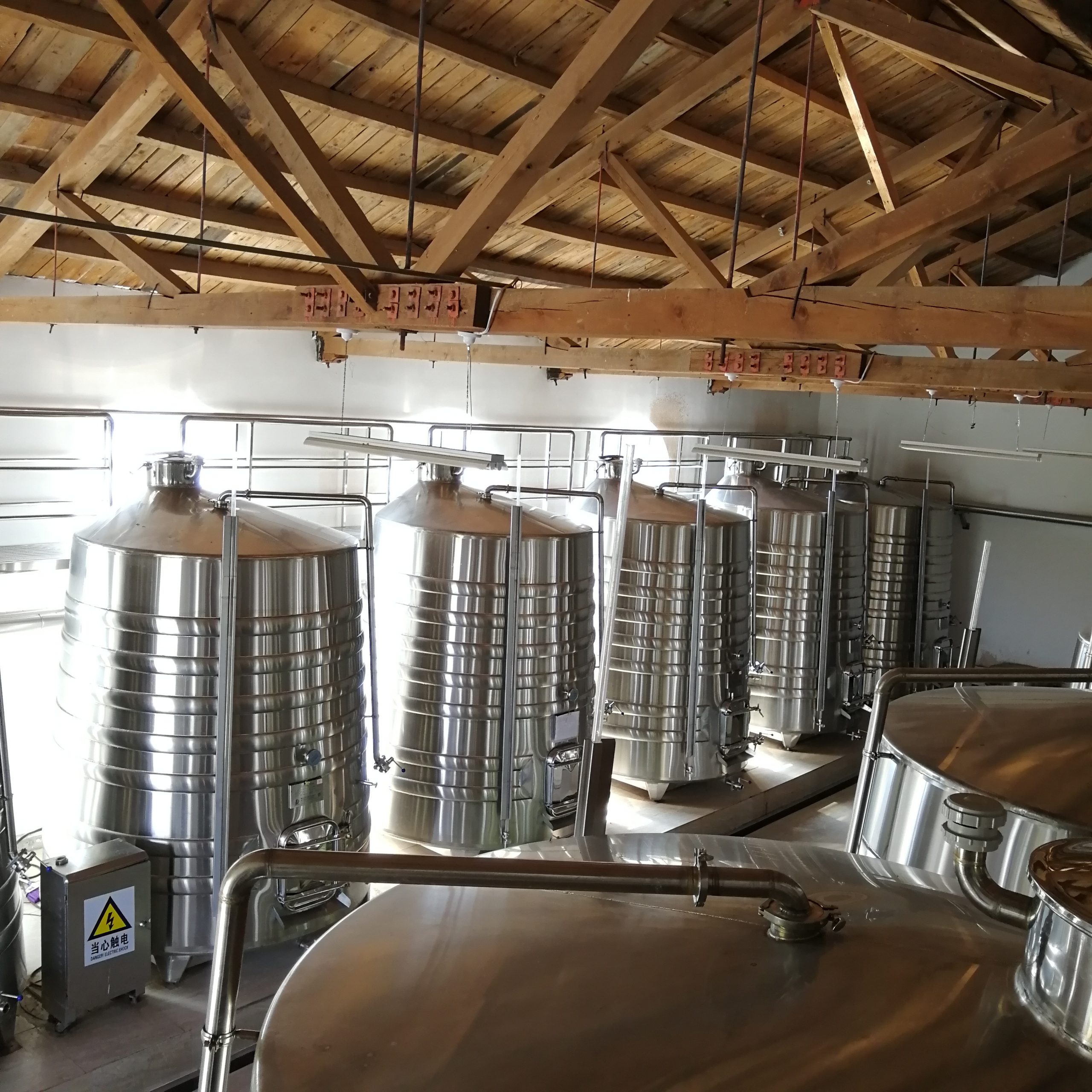 tapered conical wine fermenter tanks