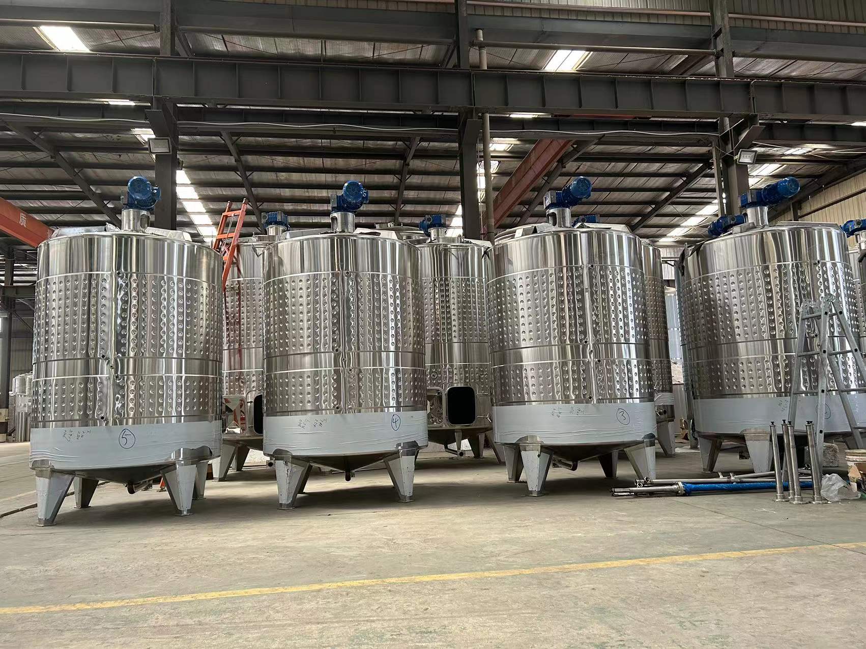 wine fermenation tanks 
