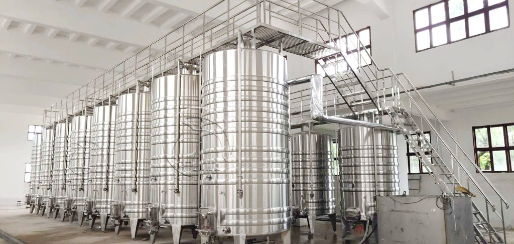 wine-tanks-with-Channel-jacket_