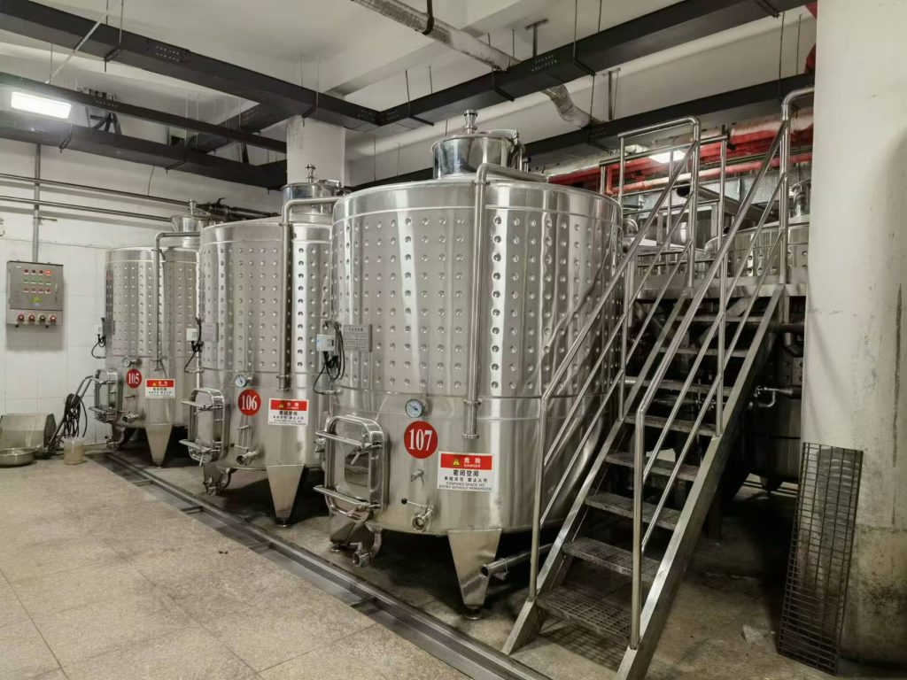8000L wine fermentation tank