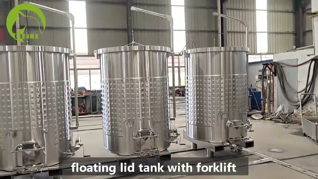 800L, 1000L and 2300L Floating Lid Wine Tanks With Forklift