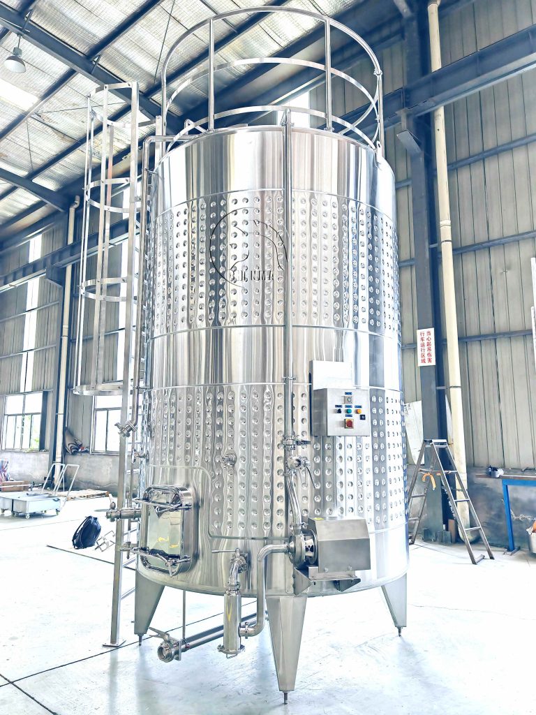 pump-over wine fermenter tank