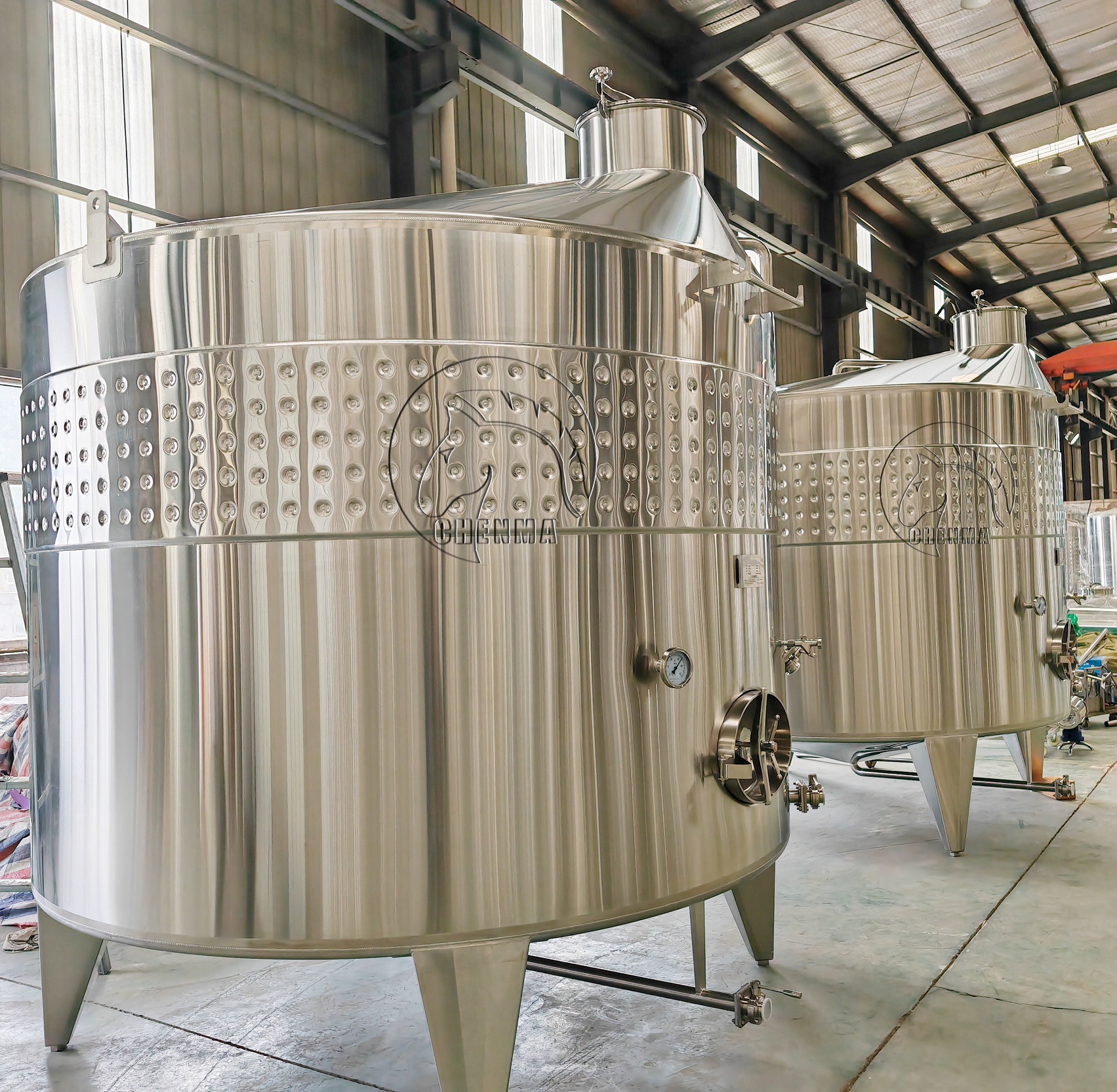 100HL-cider-tanks.jpg