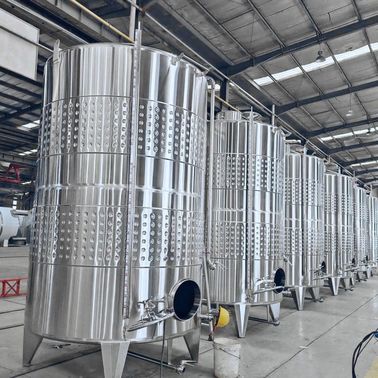 100HL-white-wine-fermenter-9-L-scaled-1.jpg