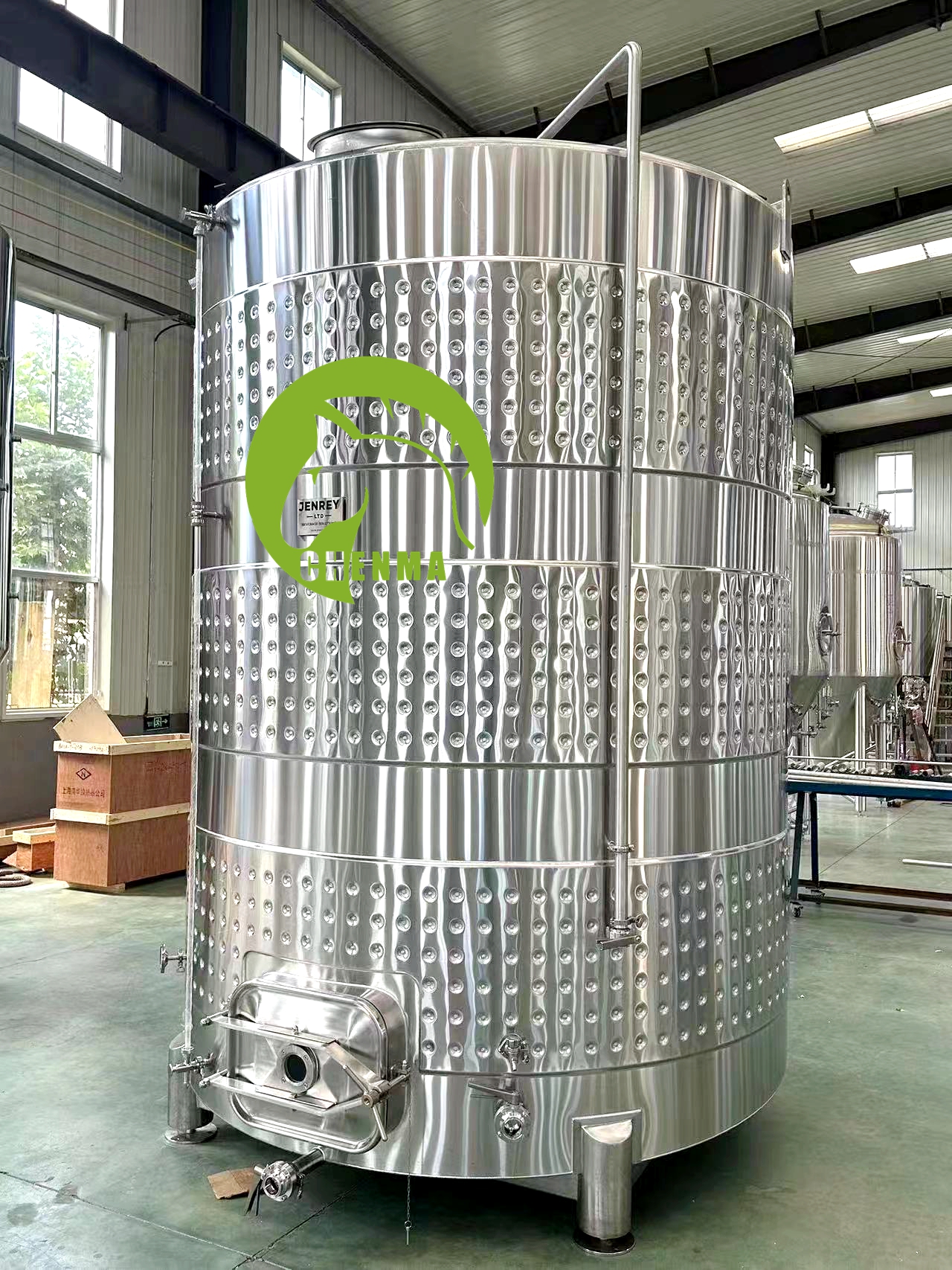 120HL-wine-fermentation-tank1.jpg