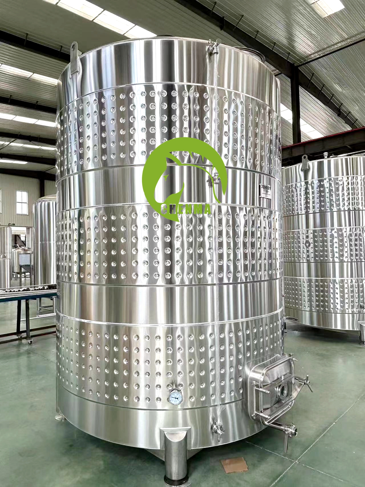 120HL-wine-fermentation-tank2.jpg