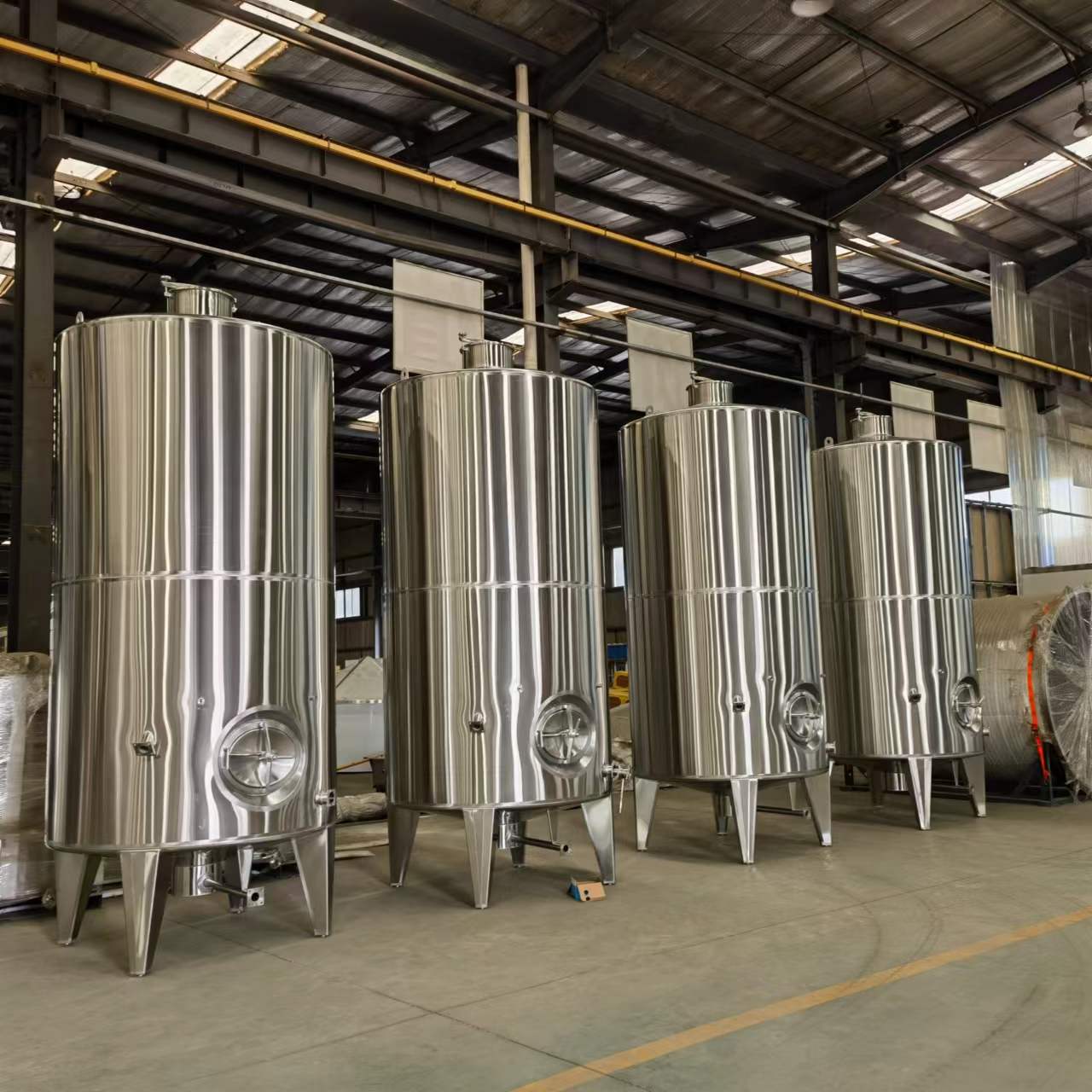 3000L-double-wall-wine-fermentation-tanks.jpg