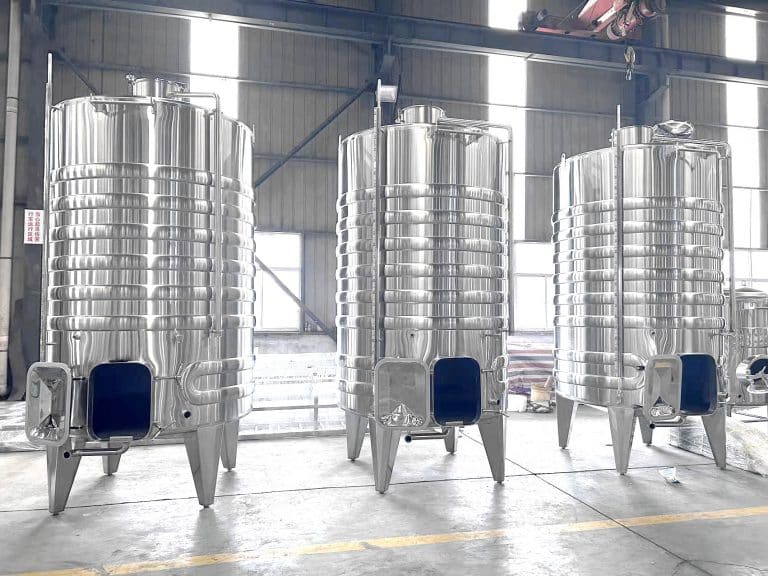 5000L-wine-fermenters-2-1.jpg