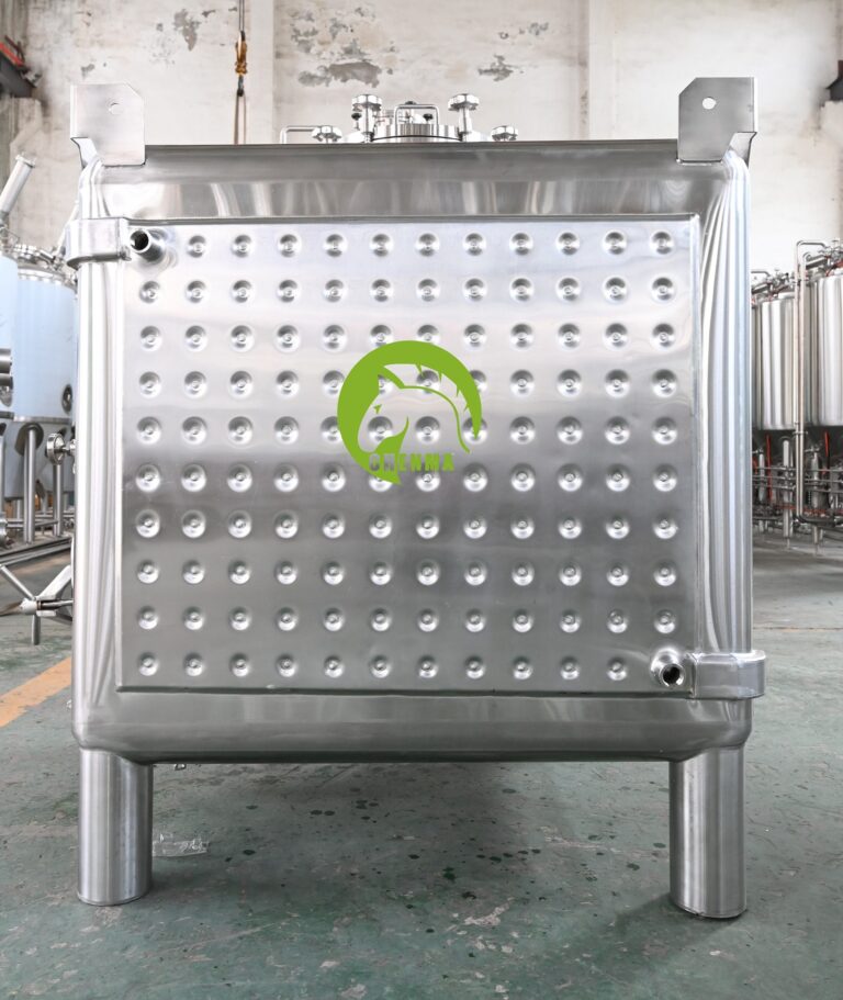 800L IBC tank with cooling jacket