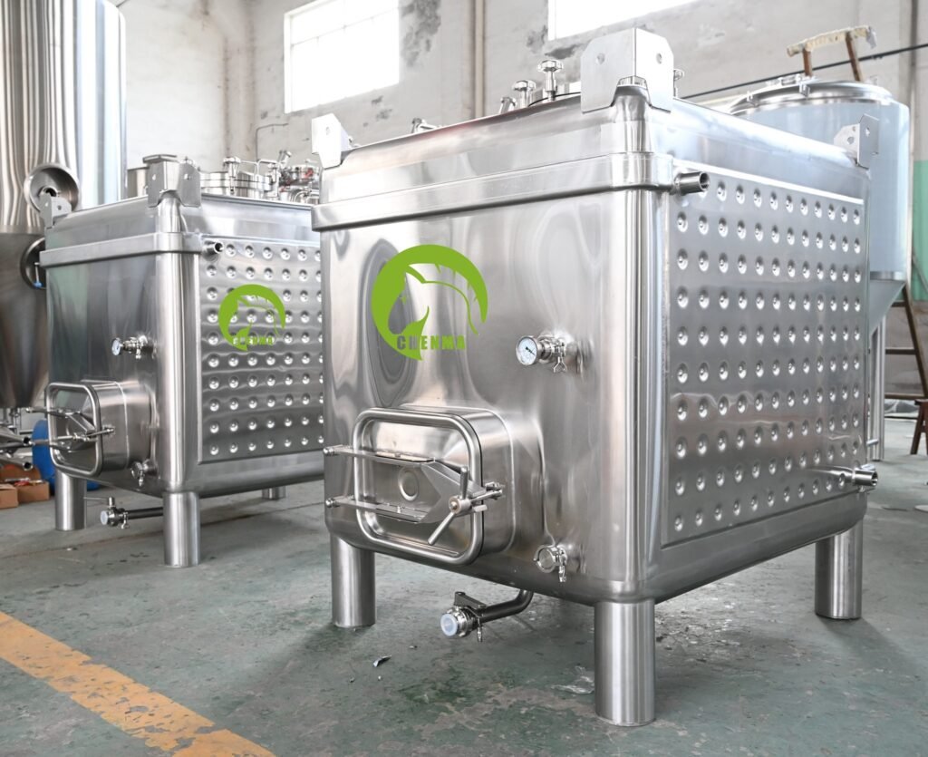 1000L IBC with cooling jacket