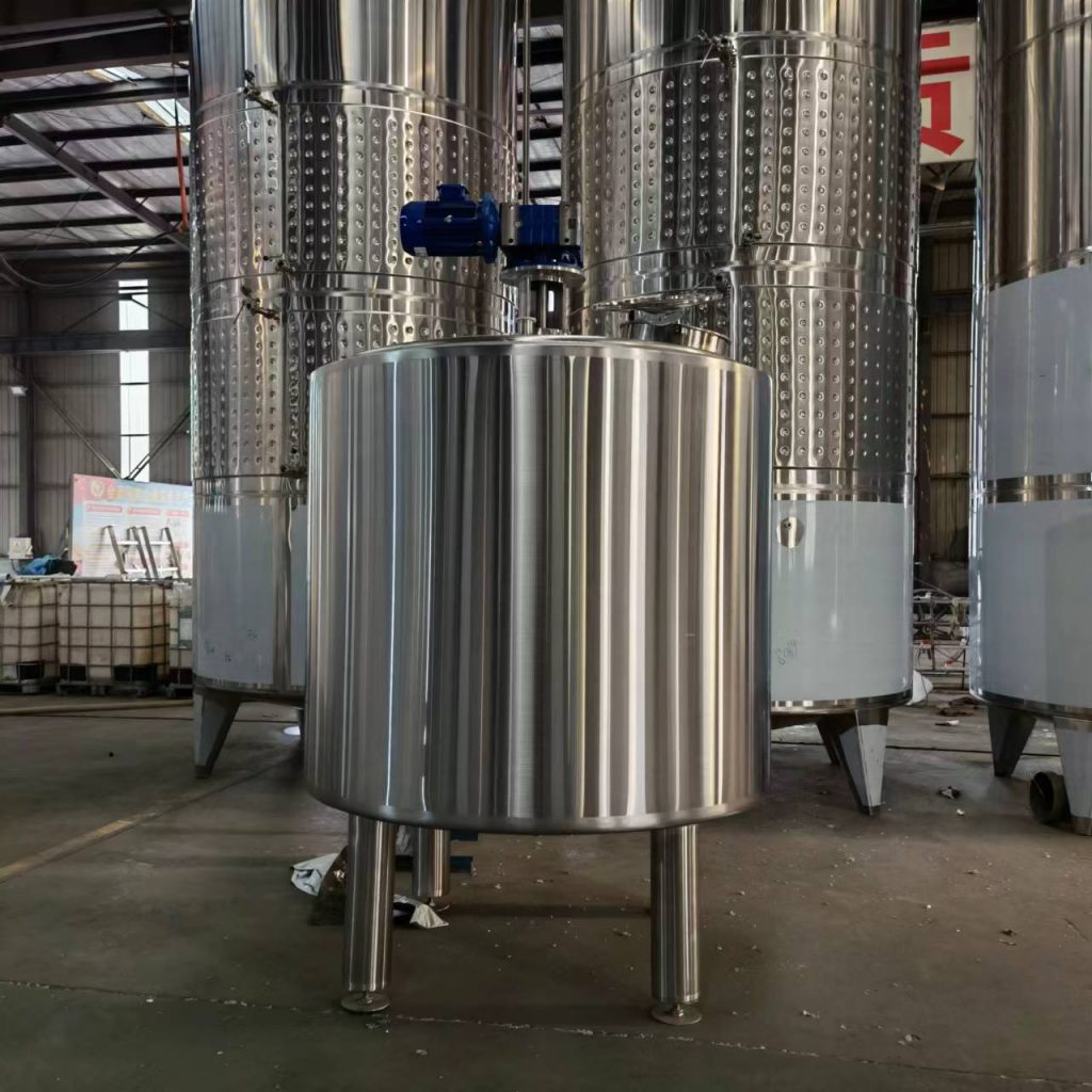 mixing tanks with cooling jacket