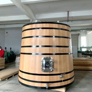 10000L oak wine barrel