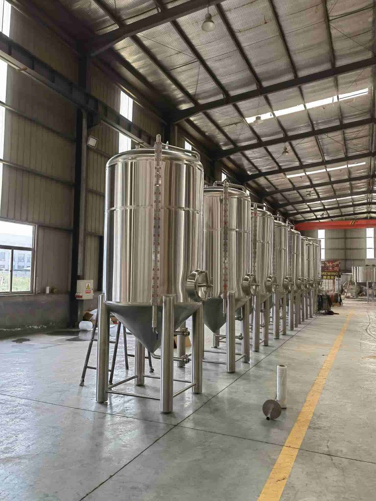 olive-oil-storage-tanks1-2.jpg
