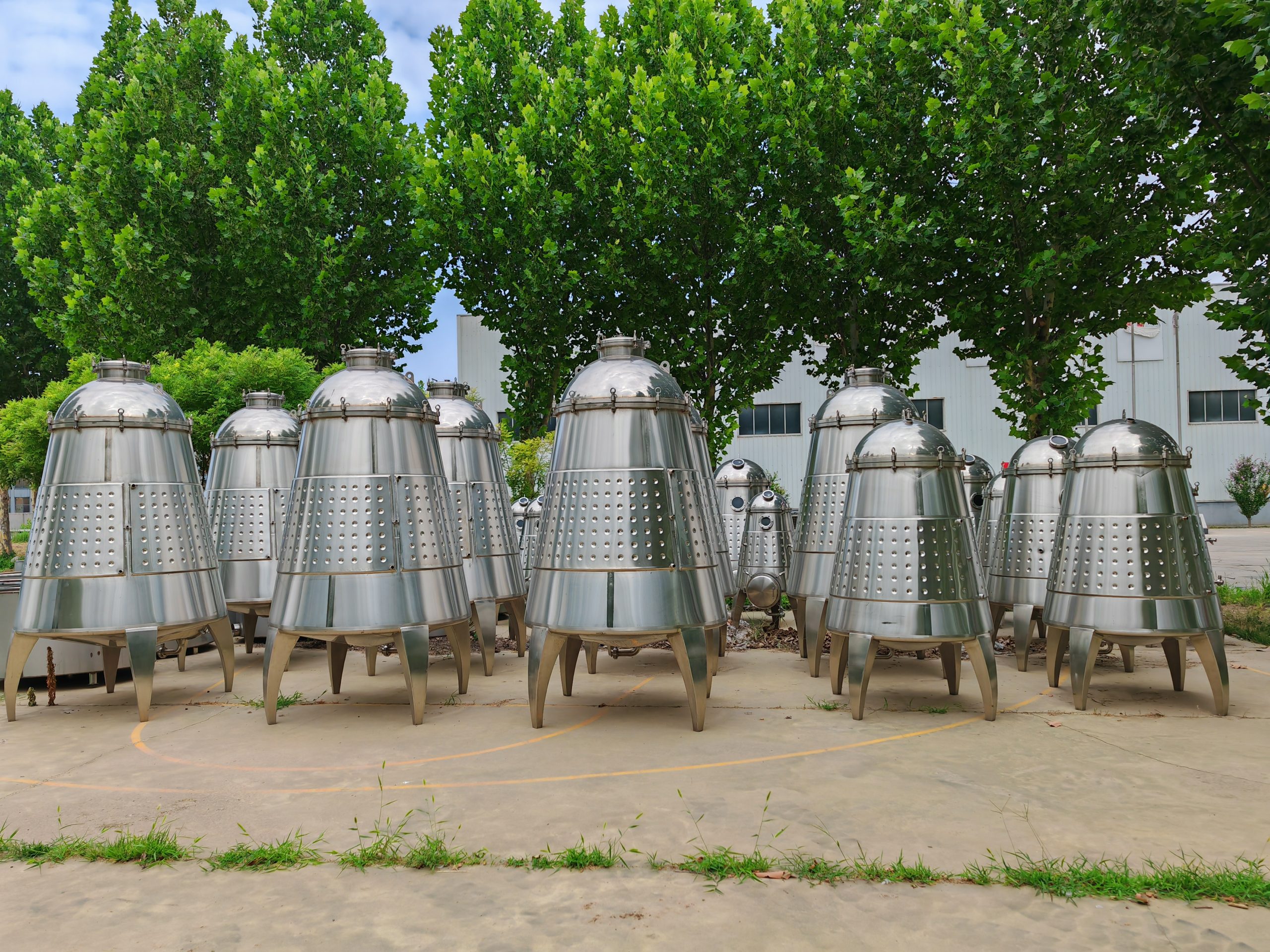 tapered-wine-tanks1-scaled-1.jpg