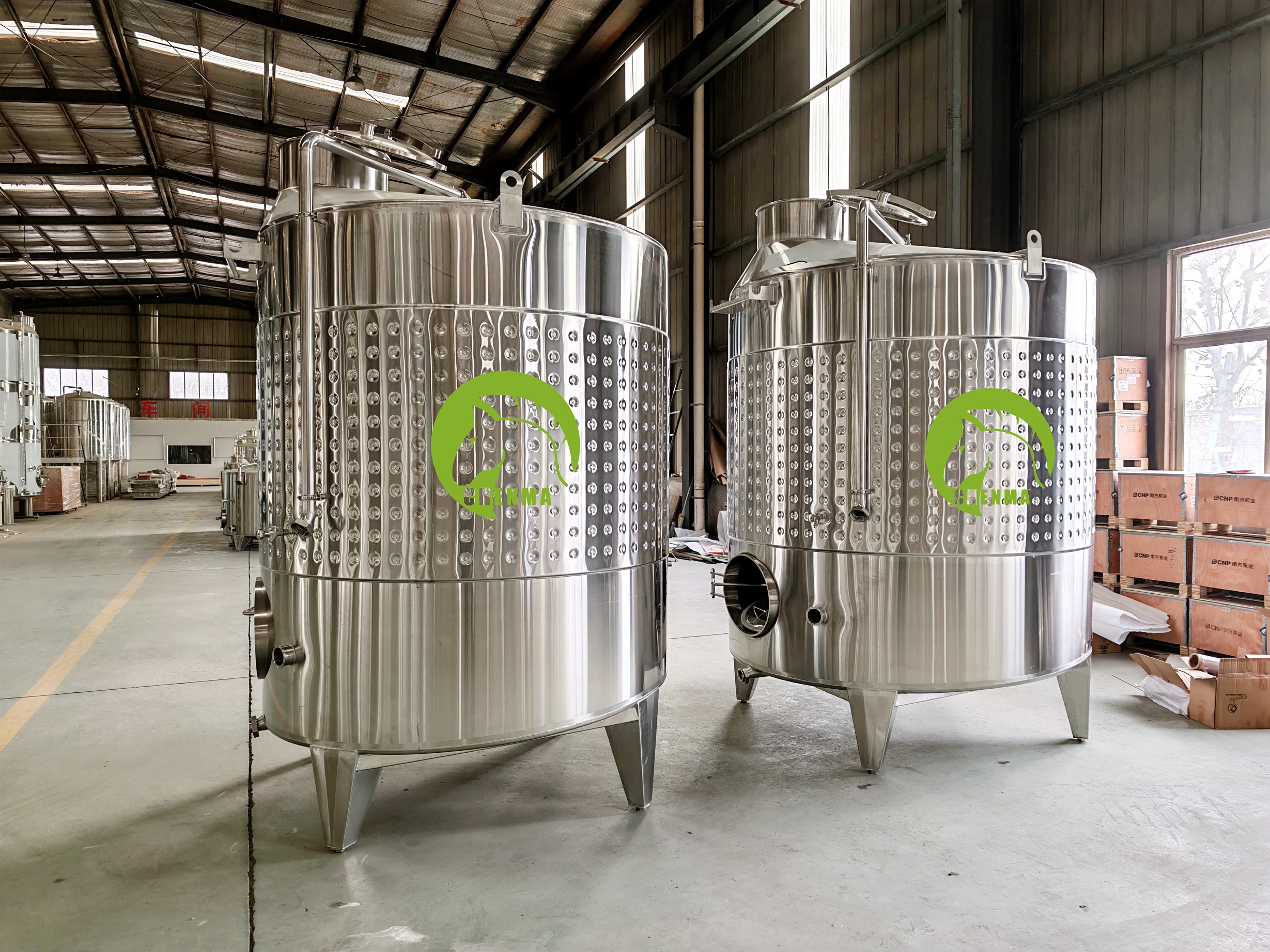 4500L wine fermentation tanks