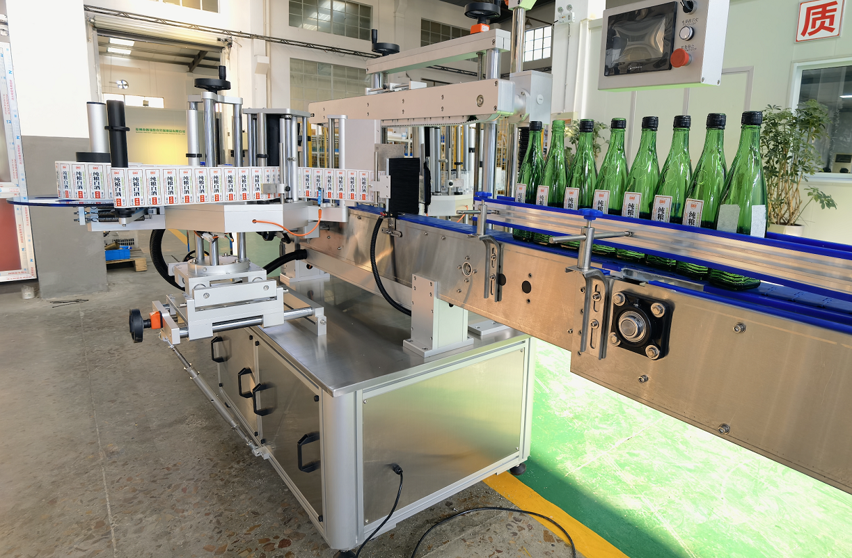 bottle labeling machine