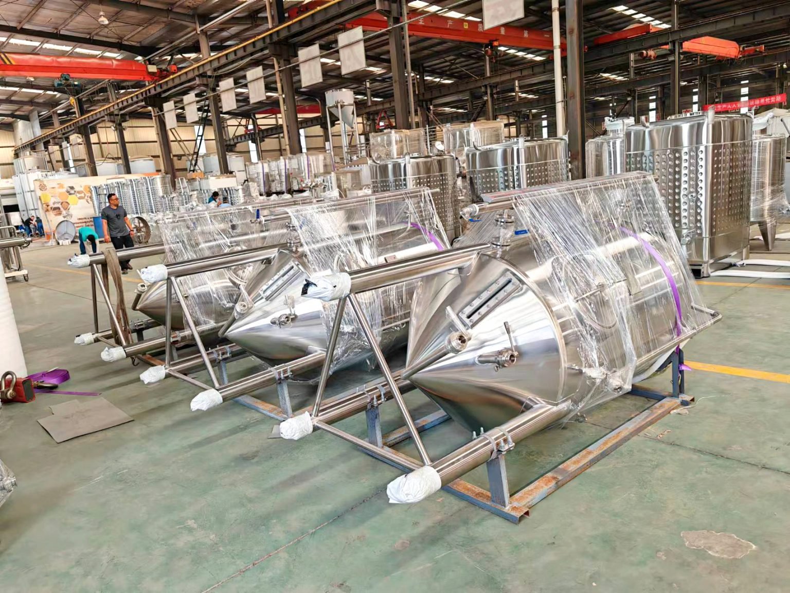 olive-oil-storage-tanks1-1-1536x1152