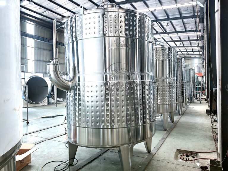5000L wine tanks
