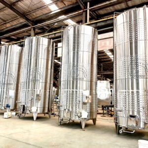 20000L pump-over wine tanks