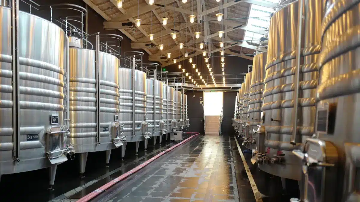 THE ADVANTAGES OF FERMENTING WINE IN STAINLESS STEEL