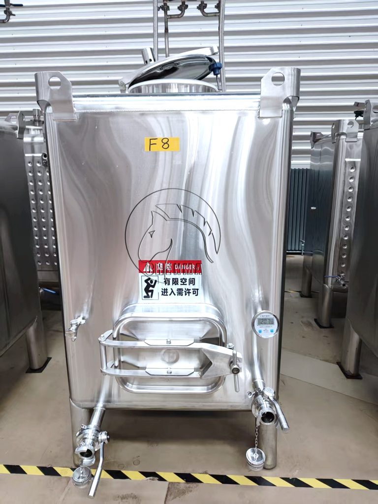 1000L cube tank with legs