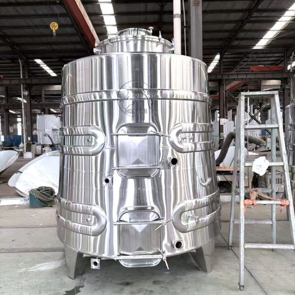 2000L+3000L red wine fermentation tank