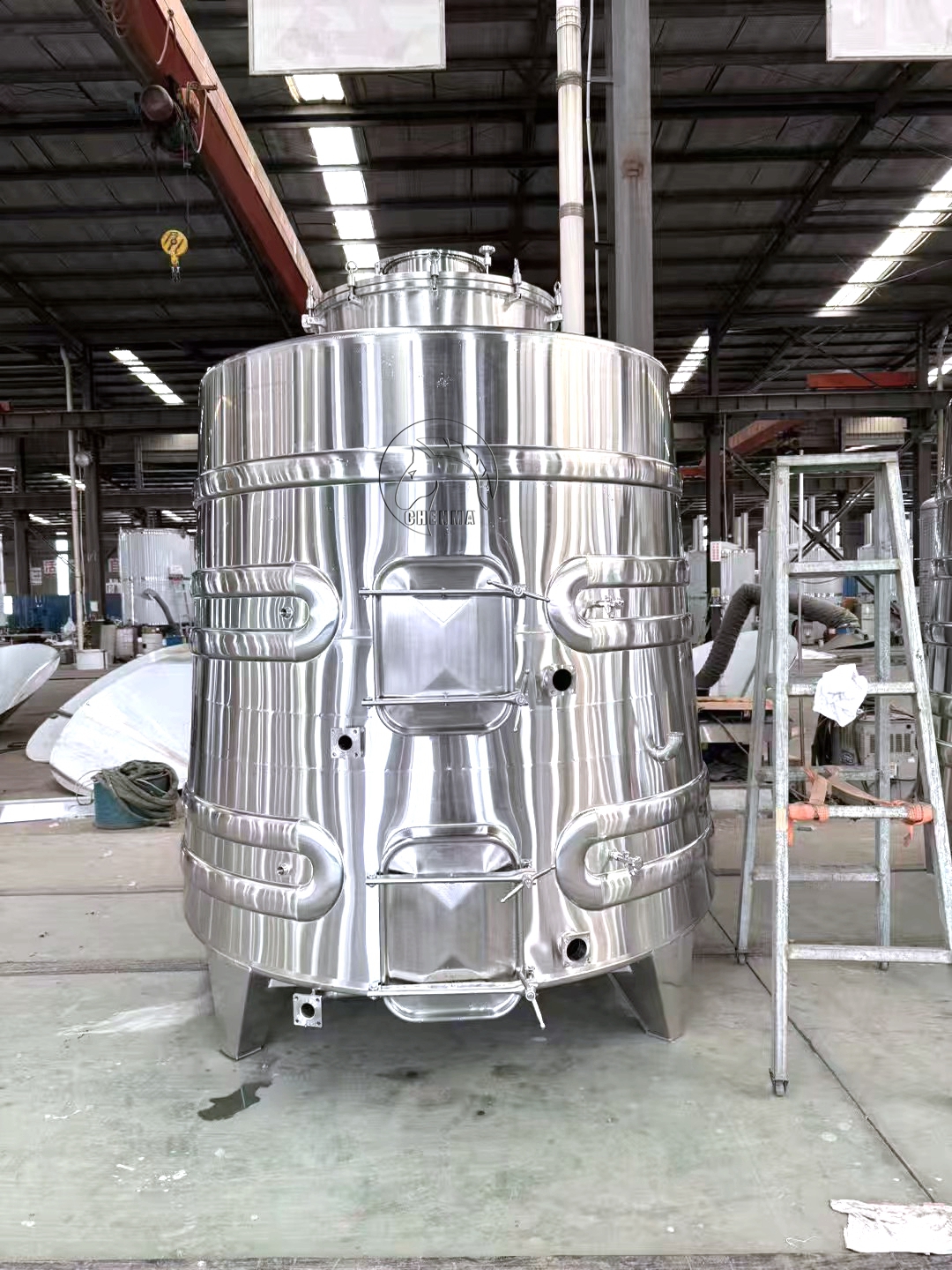 2000L+3000L red wine fermentation tank