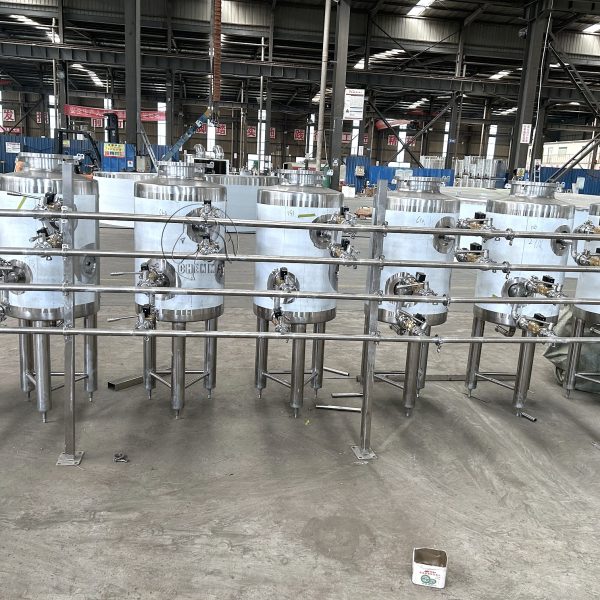 70L cider fermentation tanks