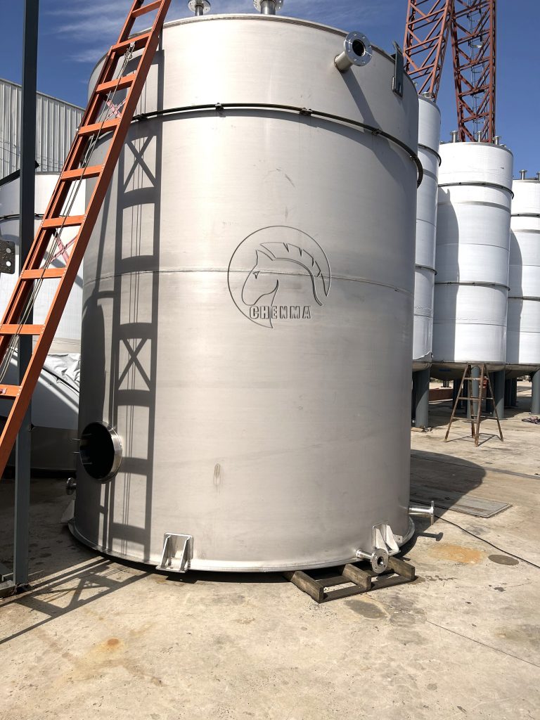 30,000water storage tank