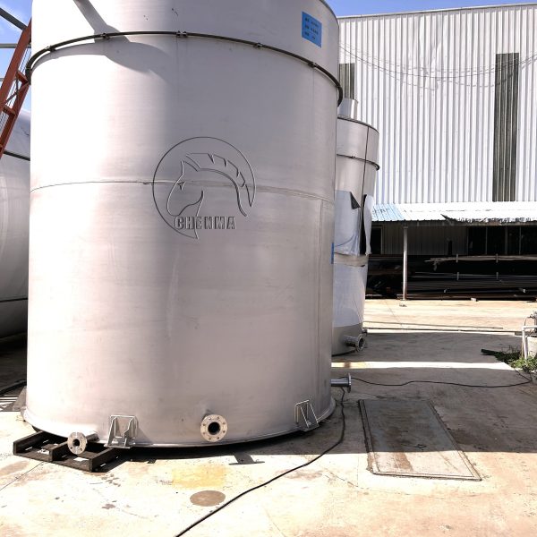 30,000water storage tank